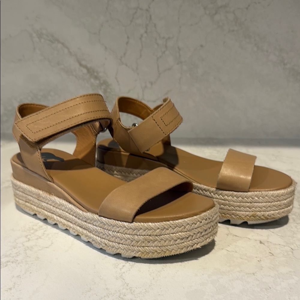 Sorel Cameron Flatform Women's Tan Platform Espadrille Sandals